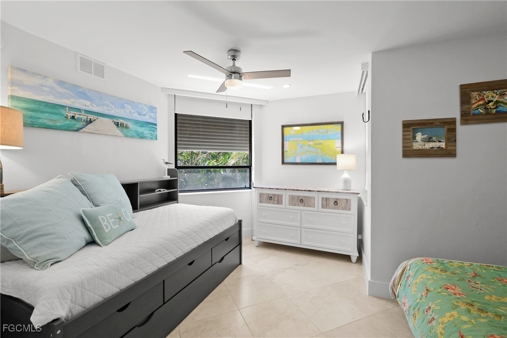 10562 Gulf Shore Drive - Photo 5