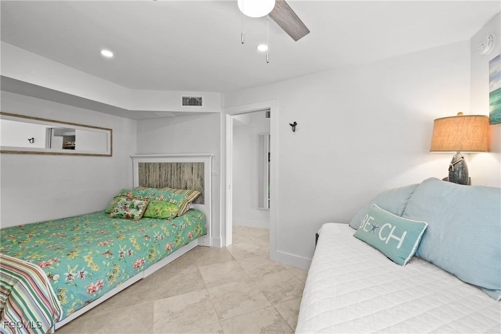 10562 Gulf Shore Drive - Photo 7