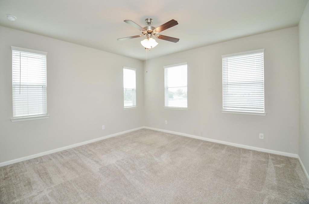 9821 Prairie Garden Lane - Photo 25