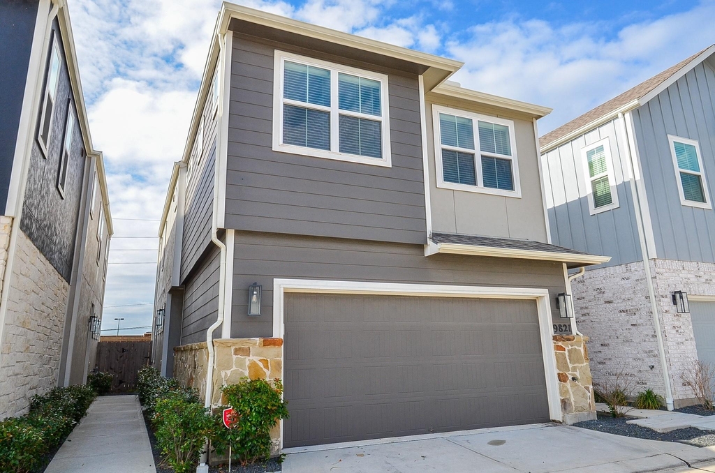 9821 Prairie Garden Lane - Photo 1