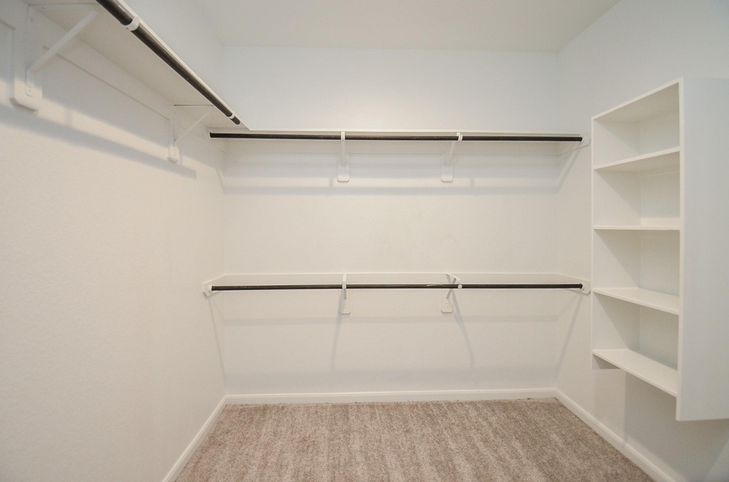 9821 Prairie Garden Lane - Photo 24