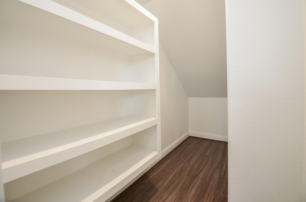 9821 Prairie Garden Lane - Photo 20