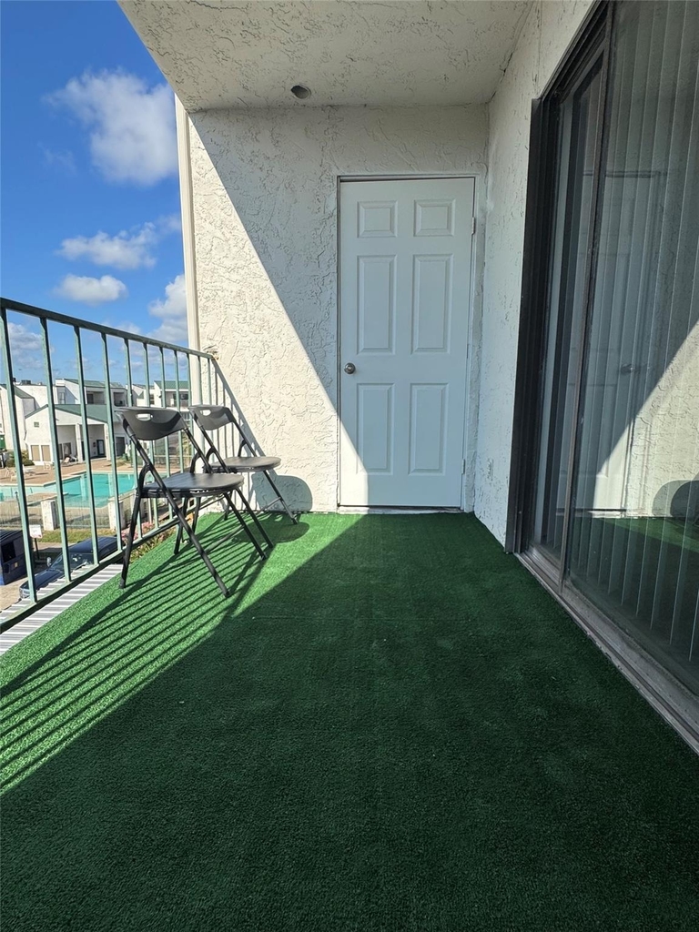 2824 S Bartell Drive - Photo 9