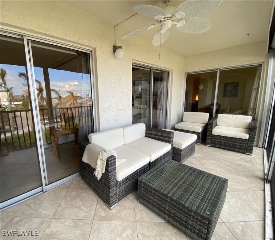 555 Park Shore Drive - Photo 23