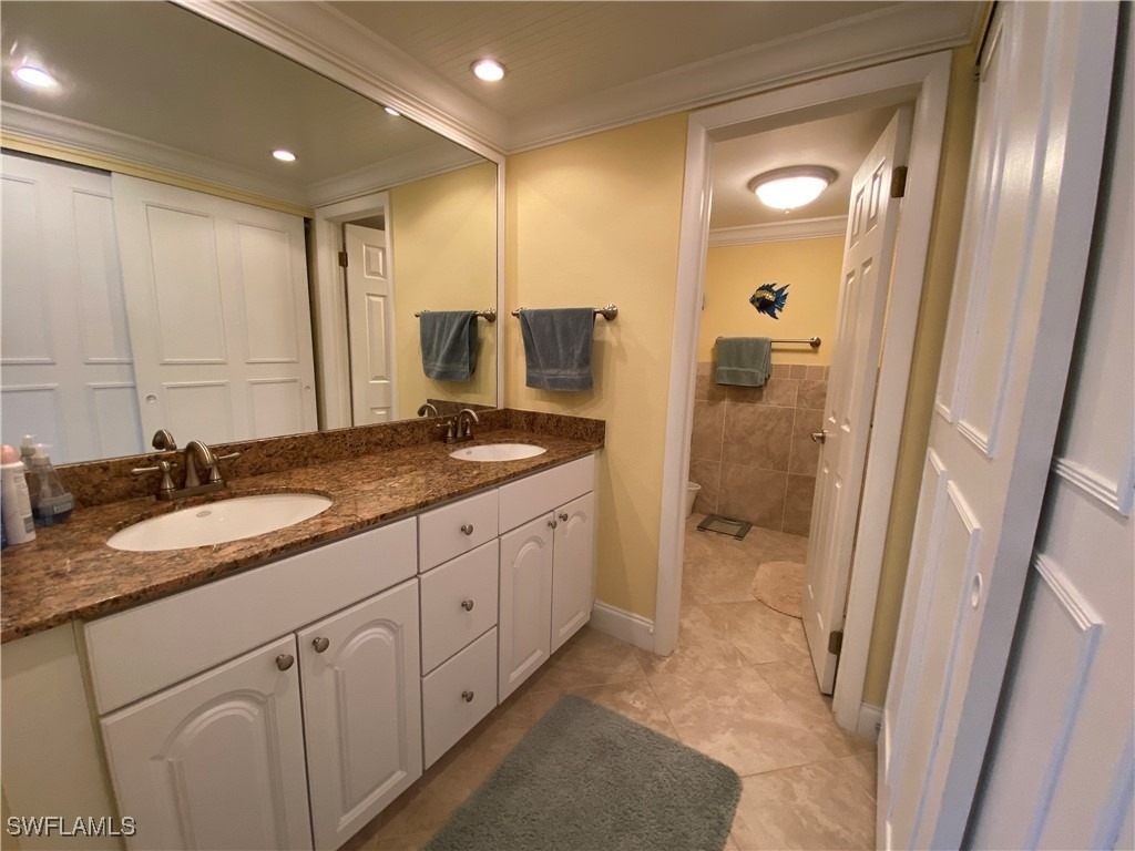 555 Park Shore Drive - Photo 21