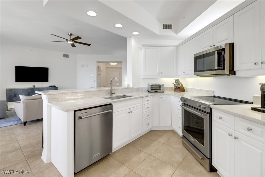 450 Bayfront Place - Photo 7