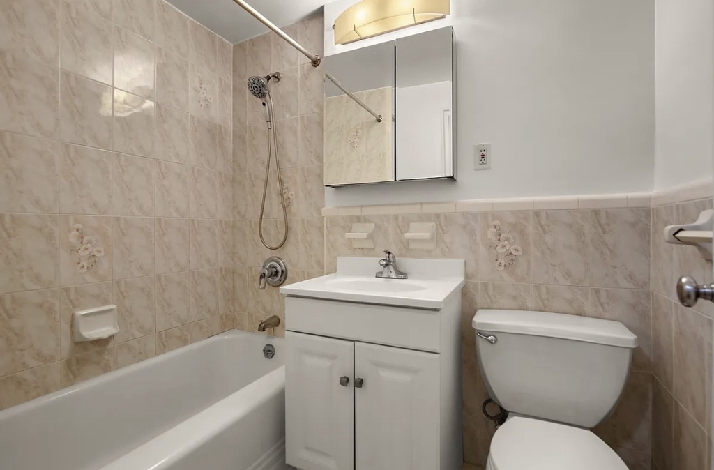 219 East 23rd Street, Unit 2 - Photo 5