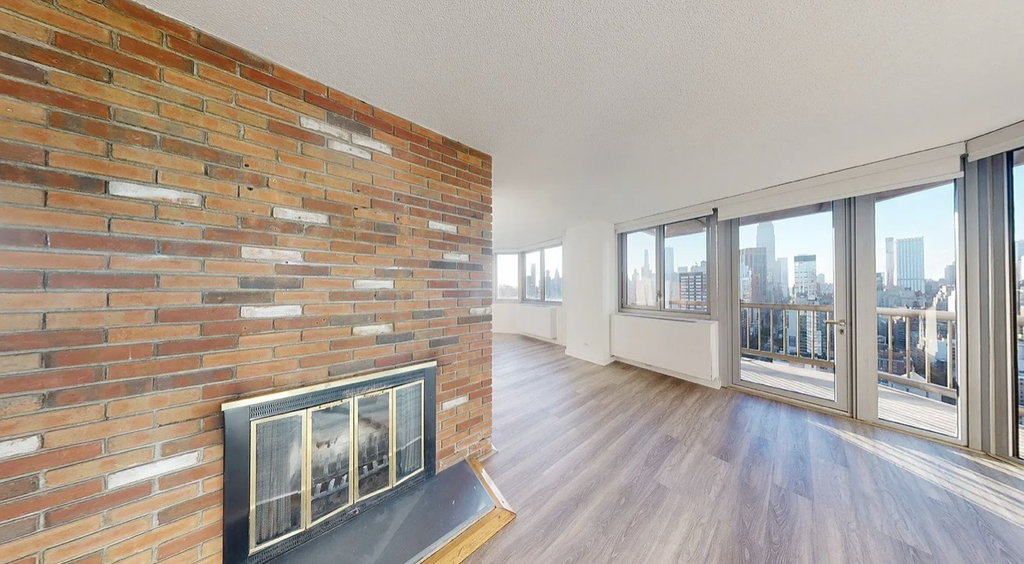 401 East 34th Street, Unit S33c - Photo 1