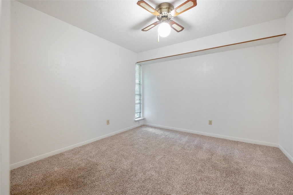 18121 Atkinson Lane - Photo 22