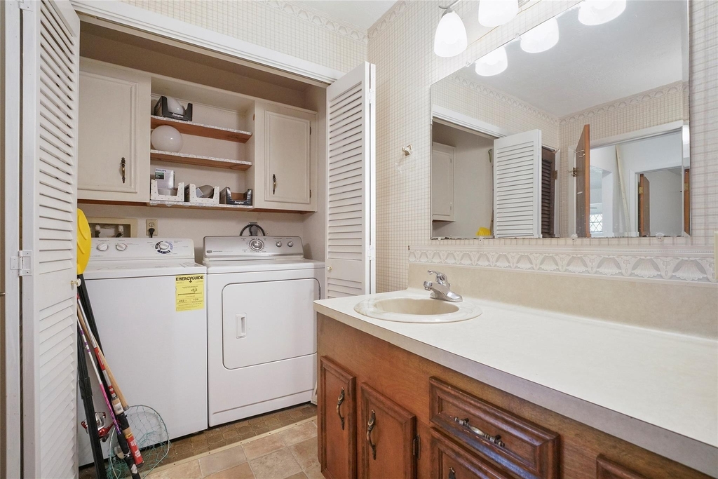 18121 Atkinson Lane - Photo 17