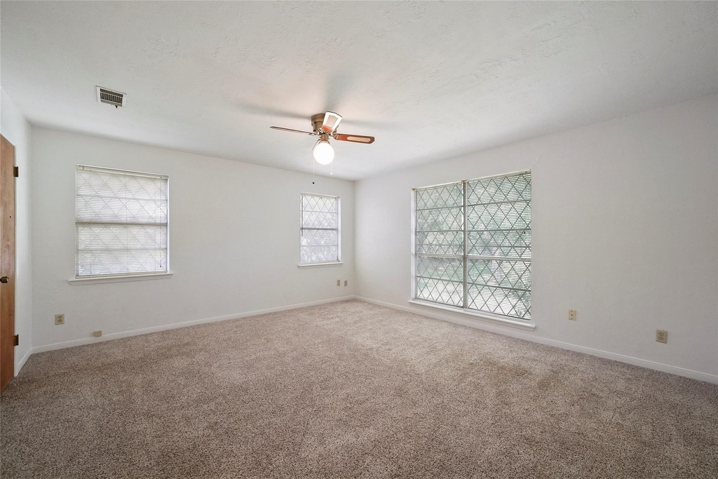 18121 Atkinson Lane - Photo 19
