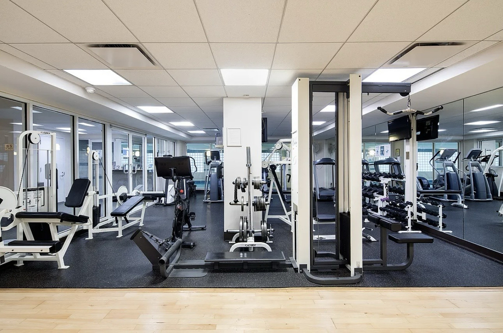 150 East 57th Street, Unit 22e - Photo 9