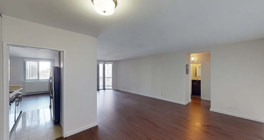 401 East 34th Street, Unit N12a - Photo 0