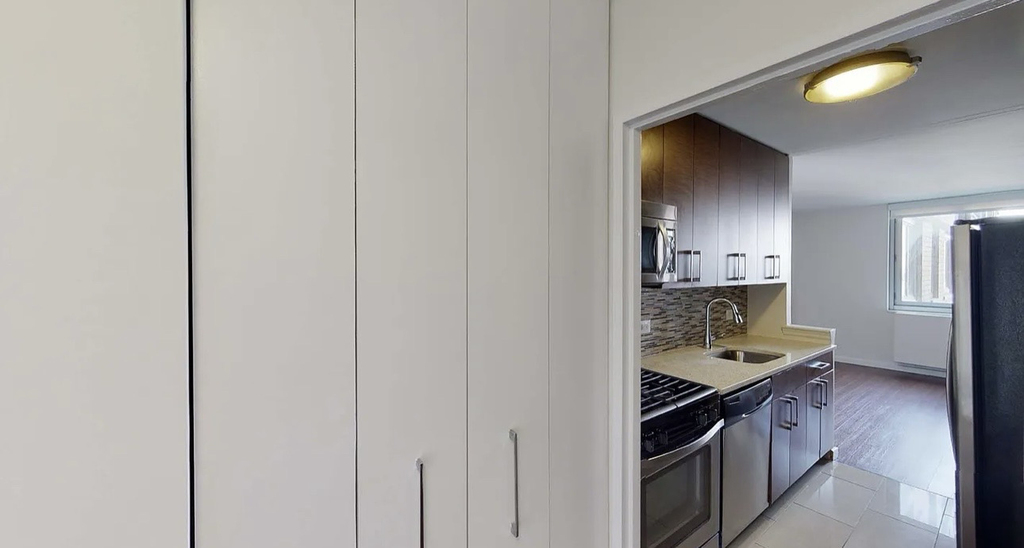 401 East 34th Street, Unit N12a - Photo 1