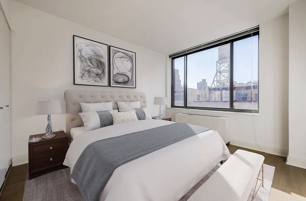 222 East 34th Street, Unit 903 - Photo 1