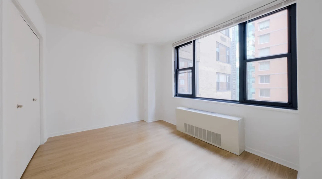 245 East 40th Street, Unit 21a - Photo 9