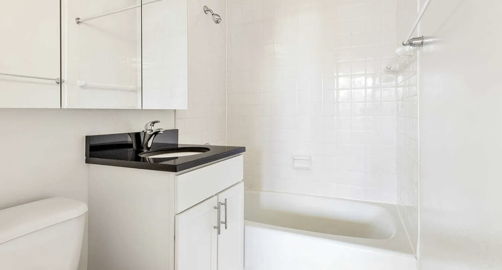 245 East 40th Street, Unit 21a - Photo 8