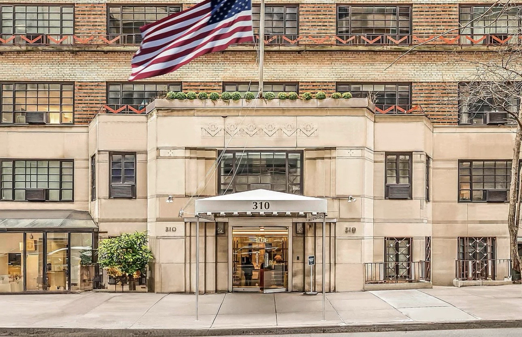 307-310 East 44th Street, Unit 1705 - Photo 9