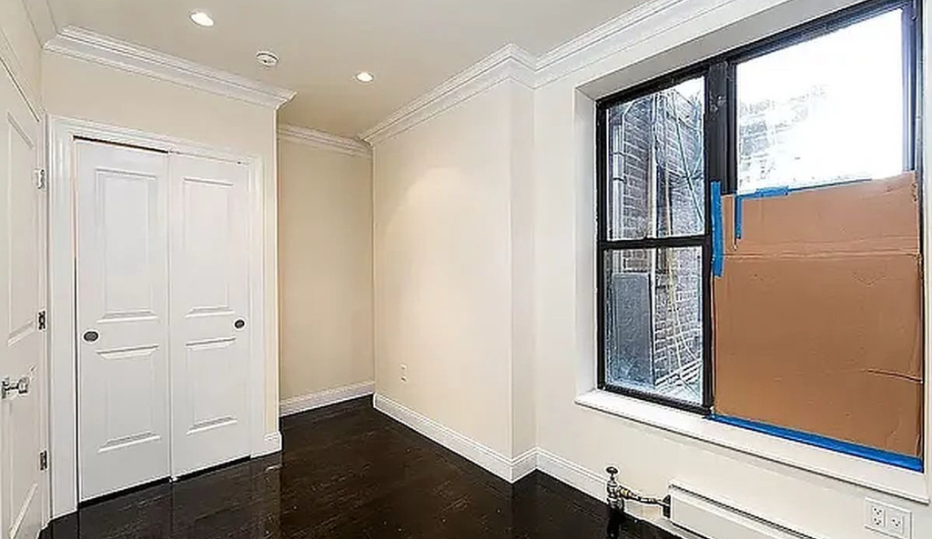 244 East 78th Street - Photo 3