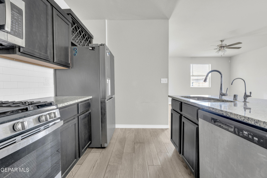 12260 Desert Wolf Avenue - Photo 10