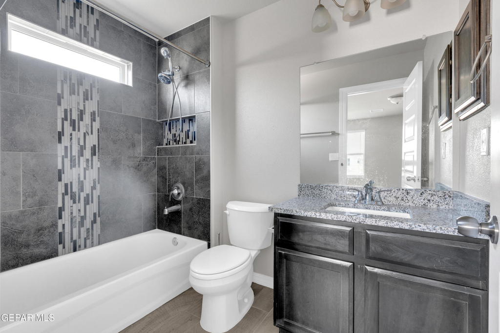 12260 Desert Wolf Avenue - Photo 32