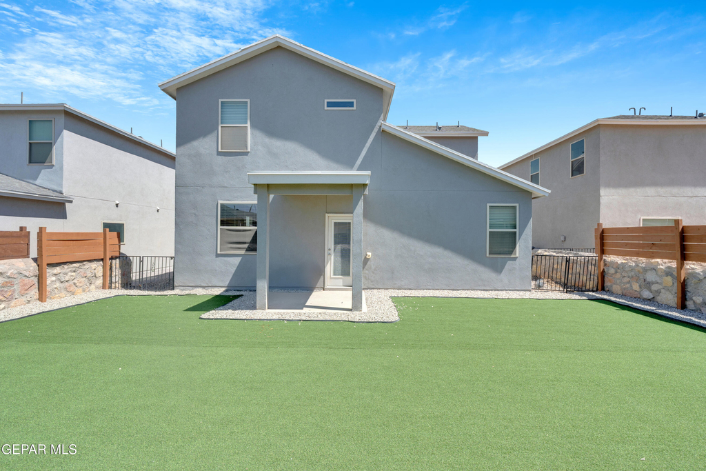 12260 Desert Wolf Avenue - Photo 42