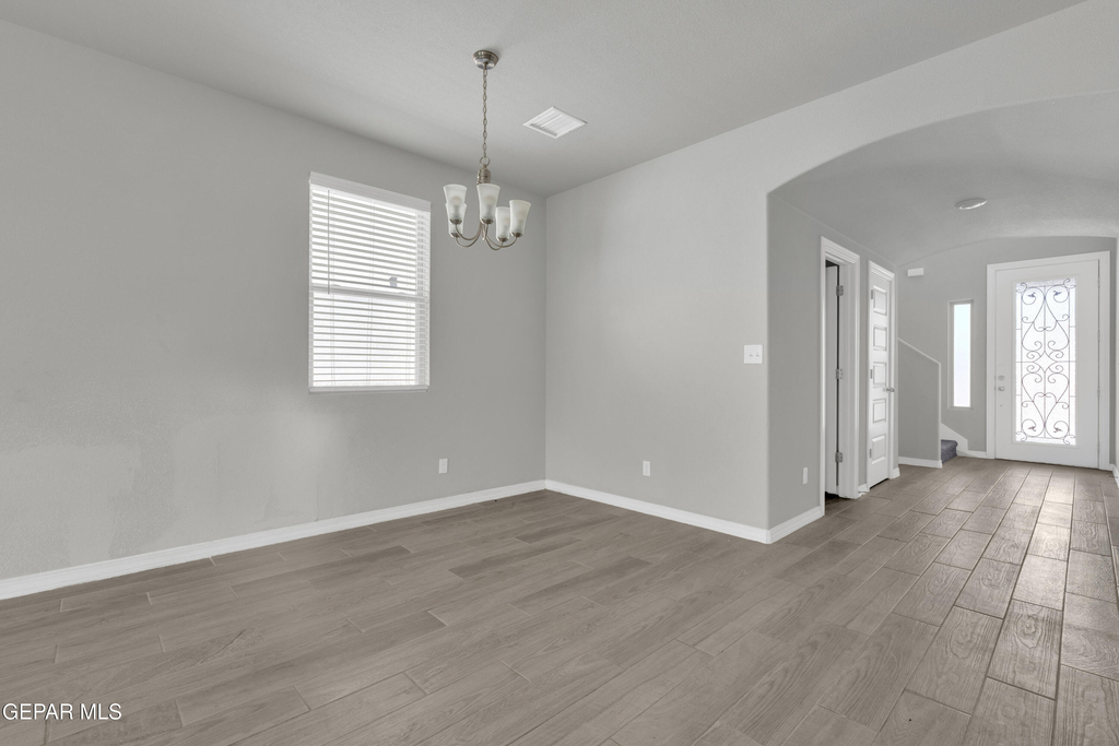 12260 Desert Wolf Avenue - Photo 5