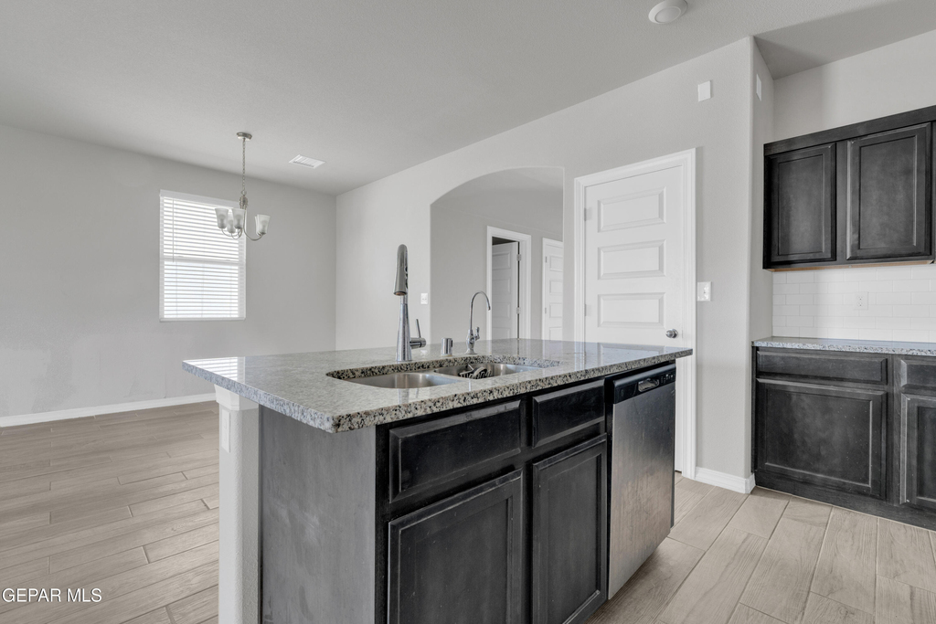 12260 Desert Wolf Avenue - Photo 9