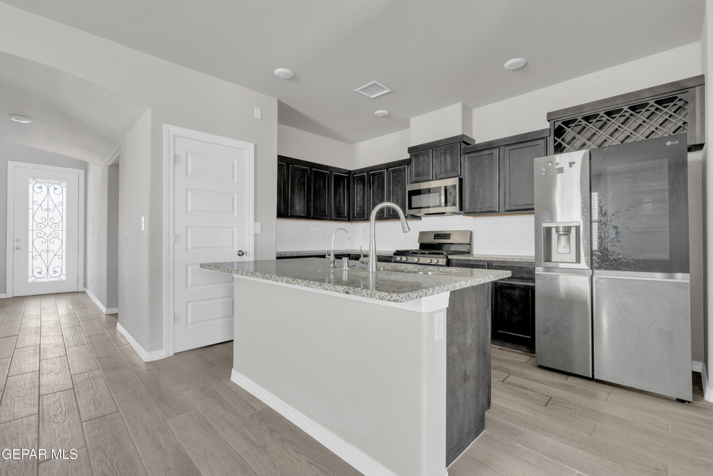 12260 Desert Wolf Avenue - Photo 7
