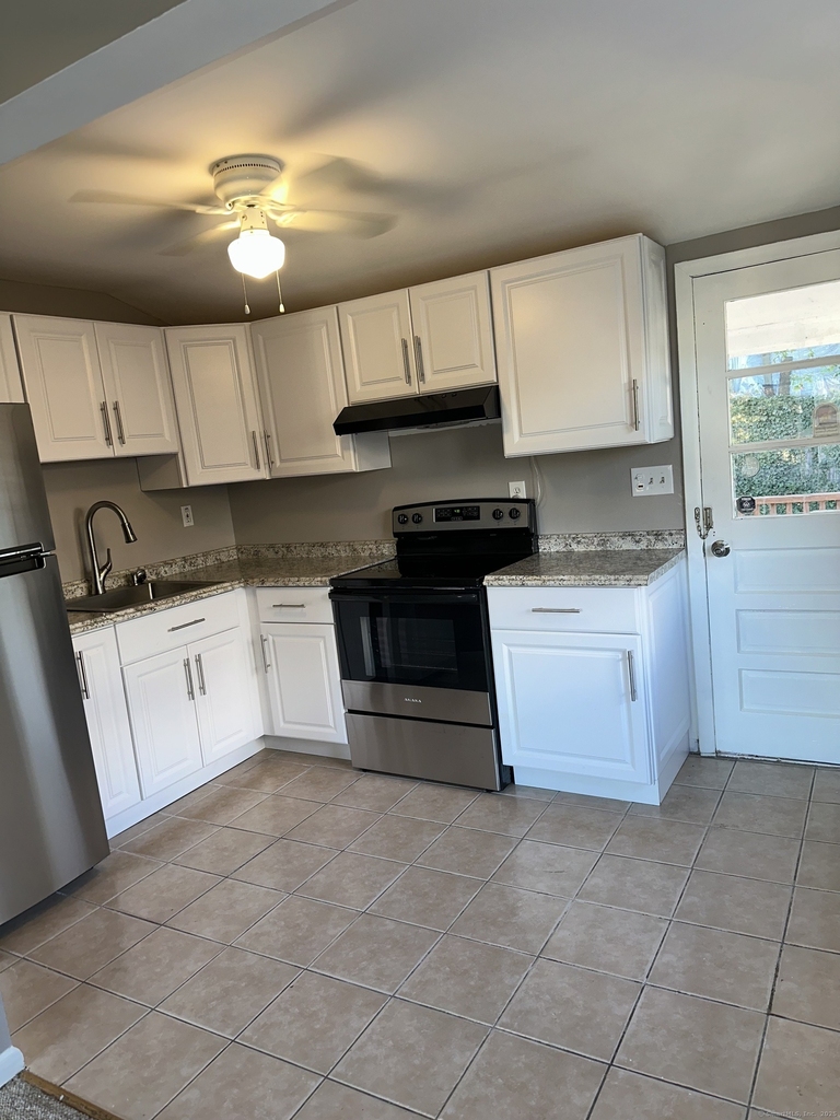 466 Merritt Street - Photo 2