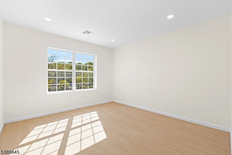 70 Ridgedale Ave - Photo 12