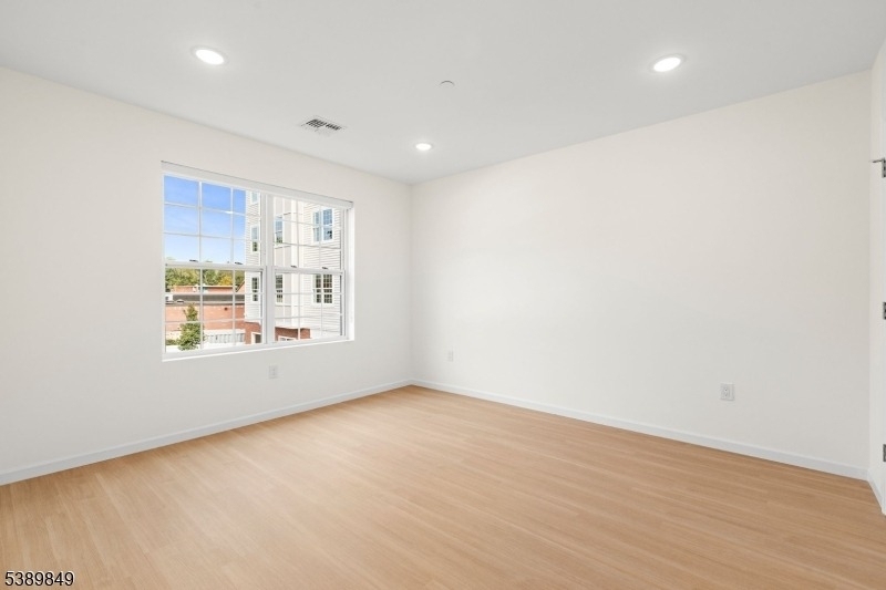 70 Ridgedale Ave - Photo 14