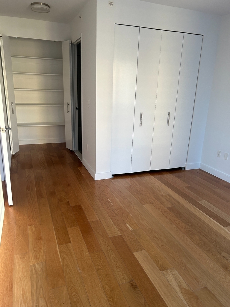 11th Ave & West 57th St - Photo 10