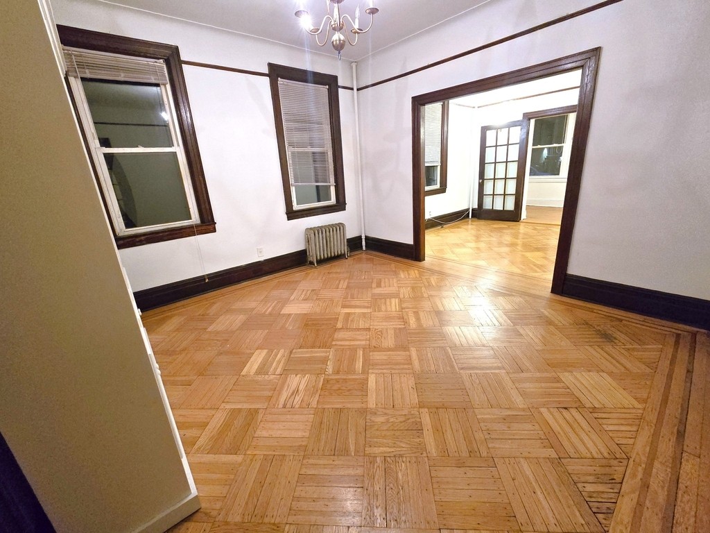 24-31 41st Street - Photo 0