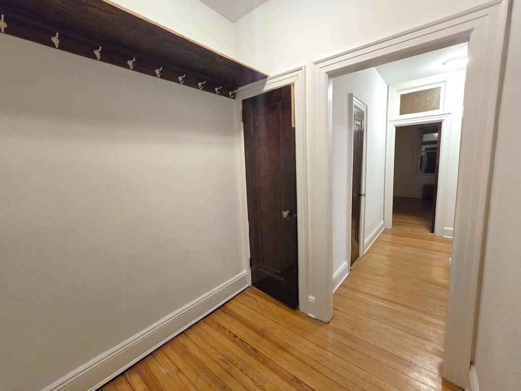24-31 41st Street - Photo 11