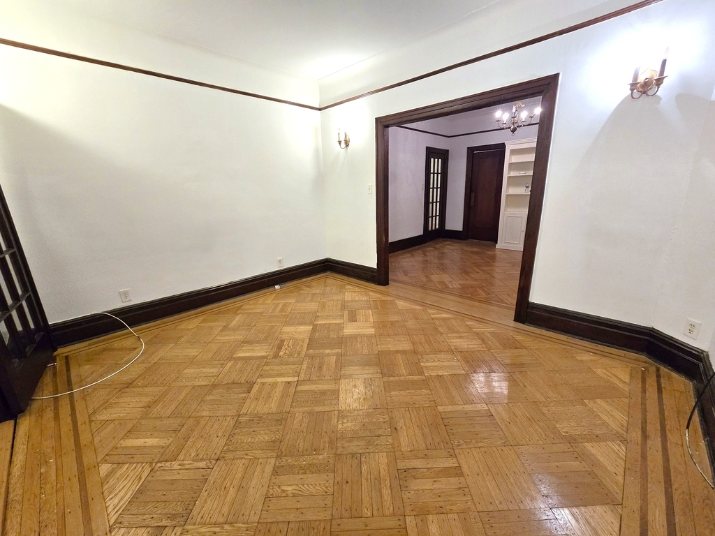 24-31 41st Street - Photo 9