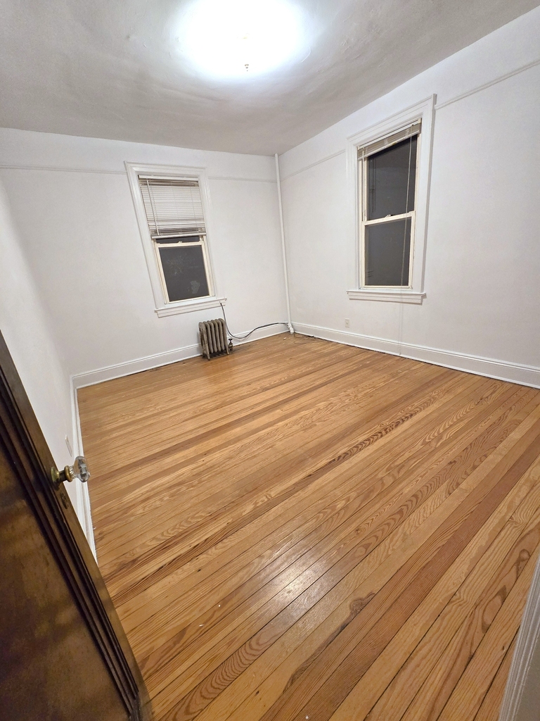 24-31 41st Street - Photo 14