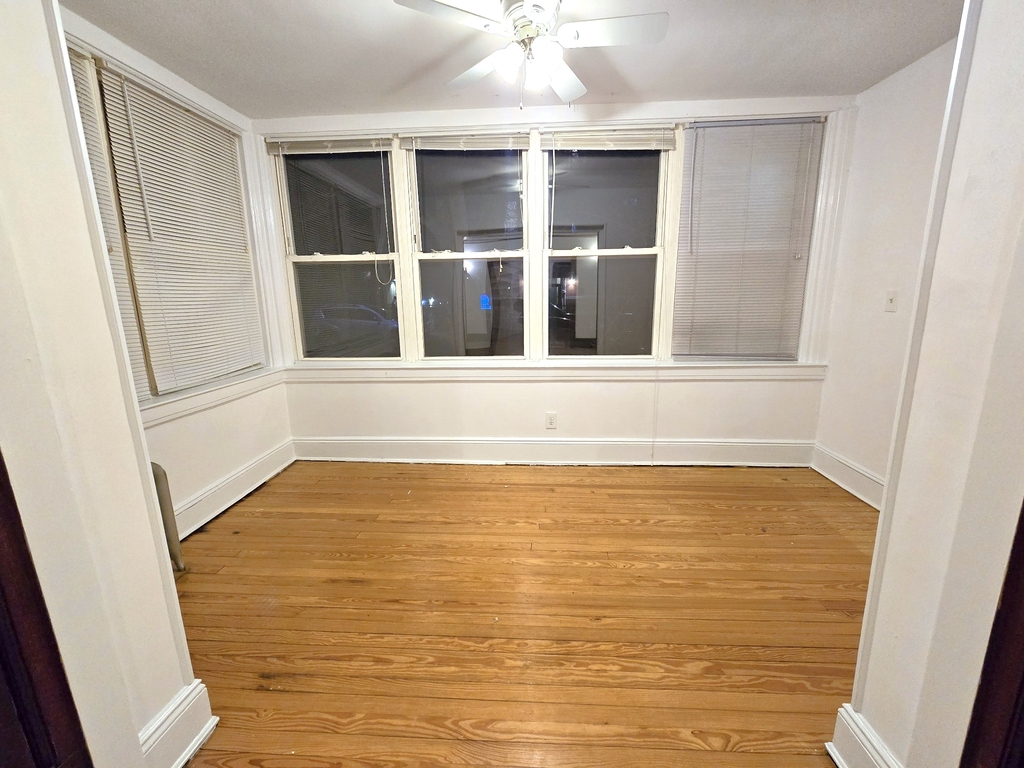 24-31 41st Street - Photo 7