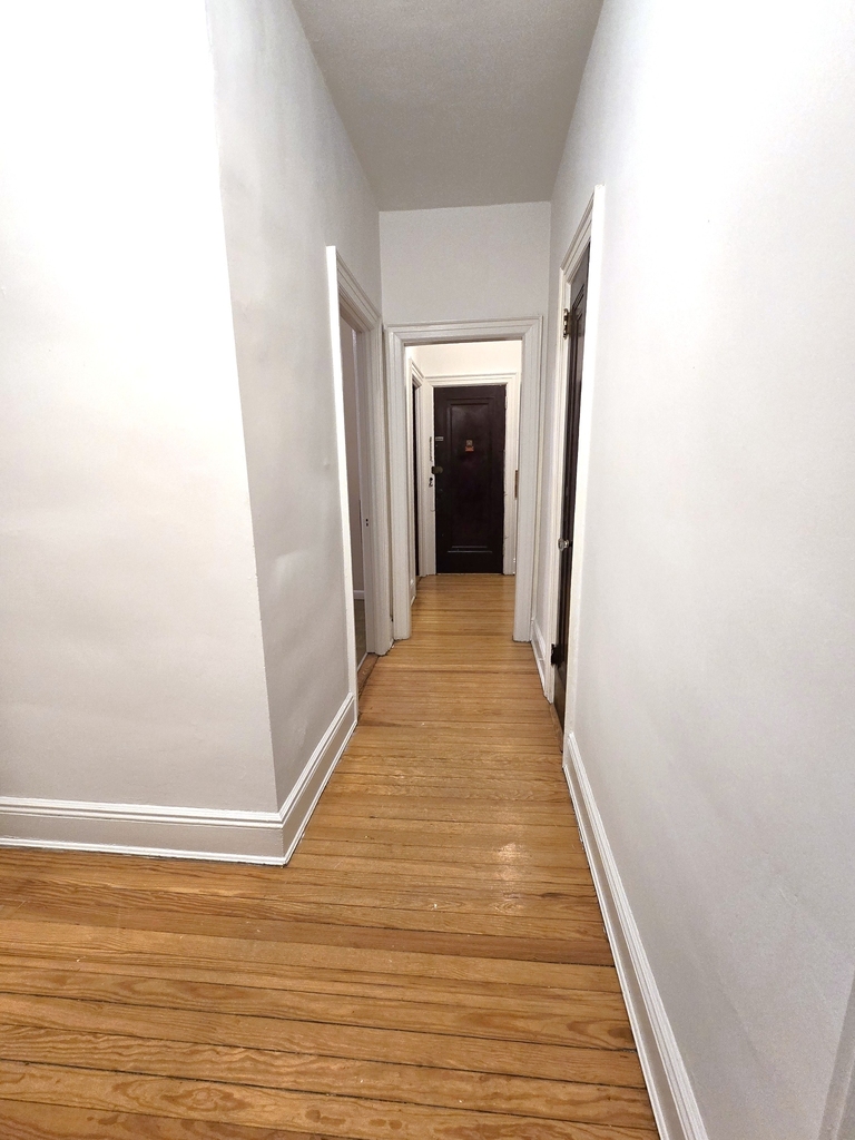 24-31 41st Street - Photo 13