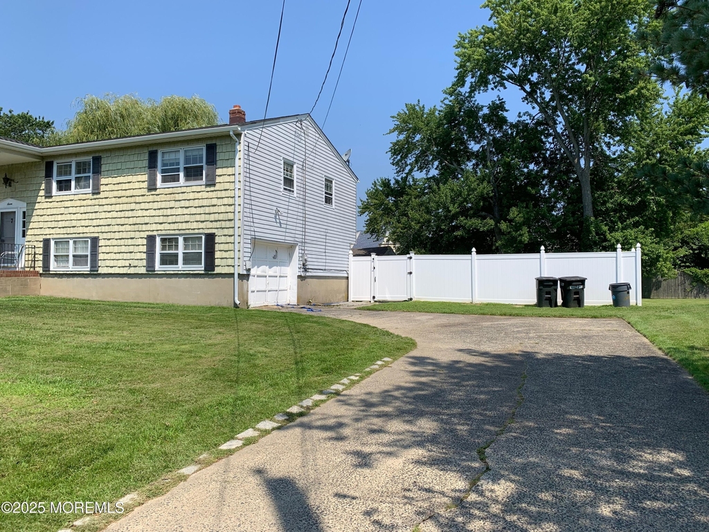 7 Elinore Avenue - Photo 1