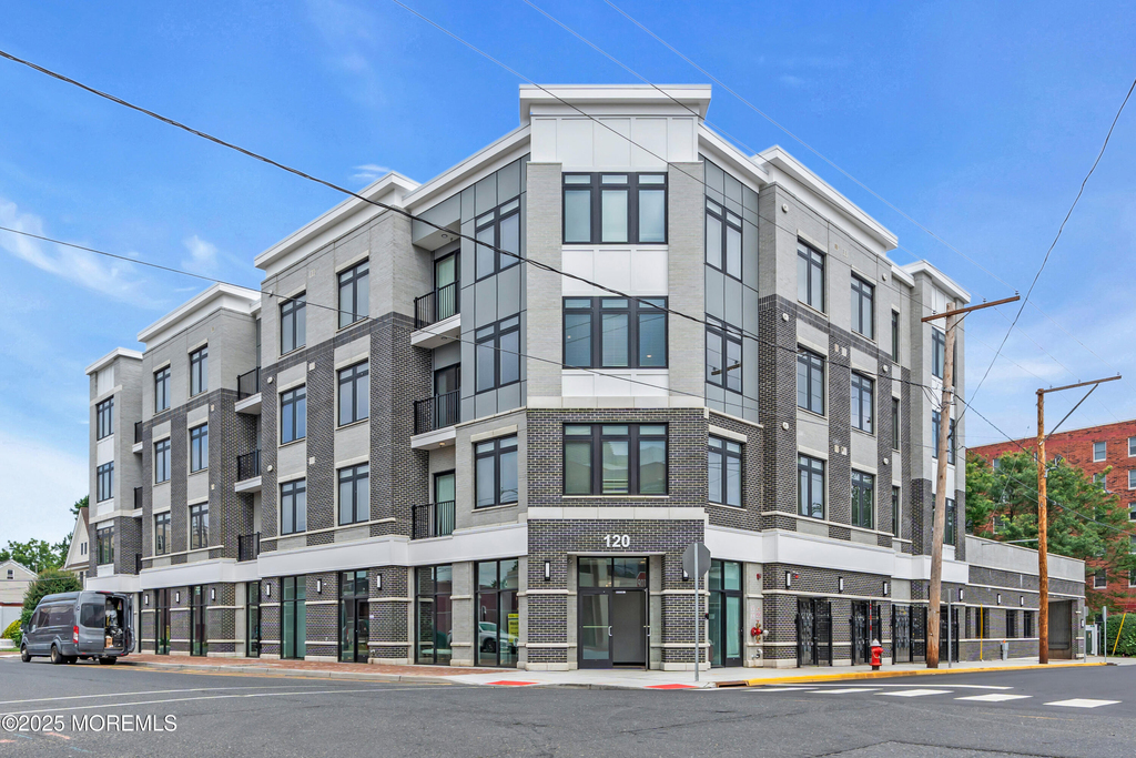 120 Monmouth Street - Photo 0