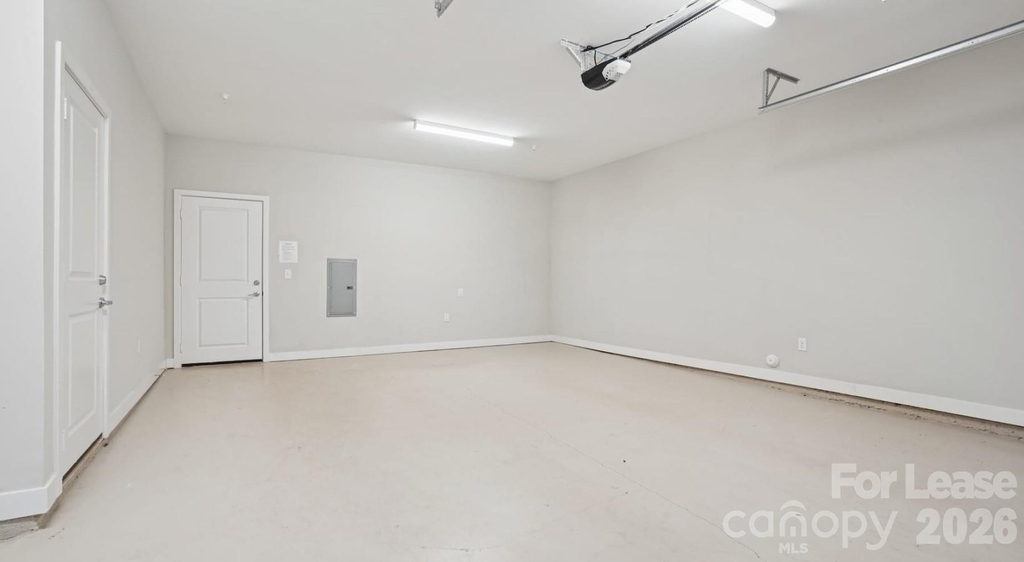 4010 Waiting Street - Photo 4
