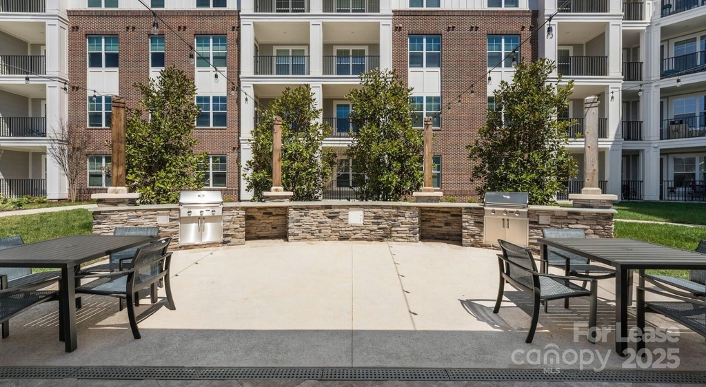 4010 Waiting Street - Photo 7