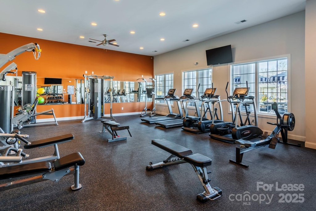 12509 Crown Park Court - Photo 4