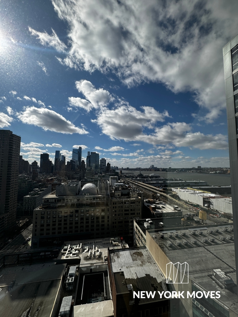  11th Ave & West 57th St - Photo 6