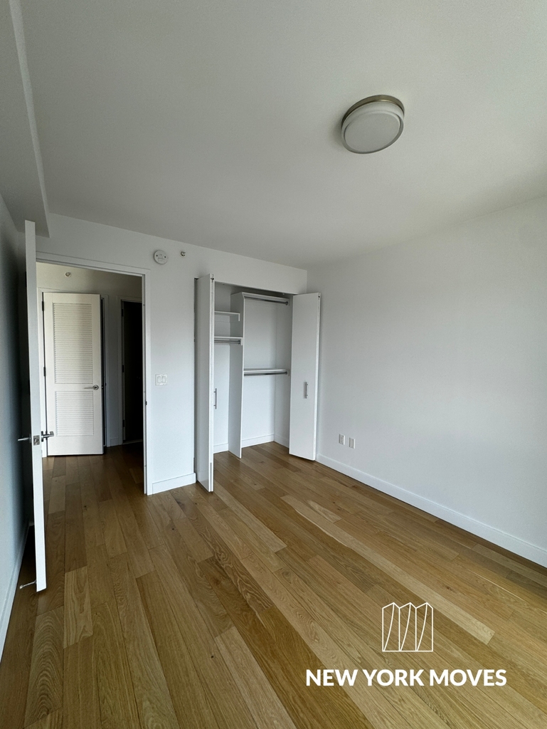 11th Ave & West 57th St - Photo 10