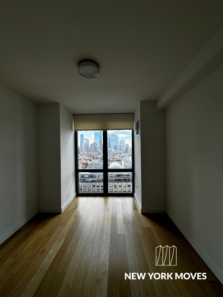  11th Ave & West 57th St - Photo 13