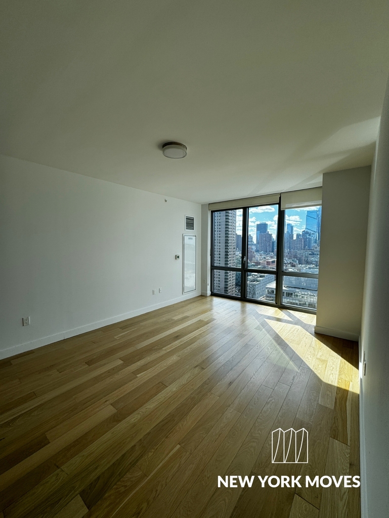  11th Ave & West 57th St - Photo 2