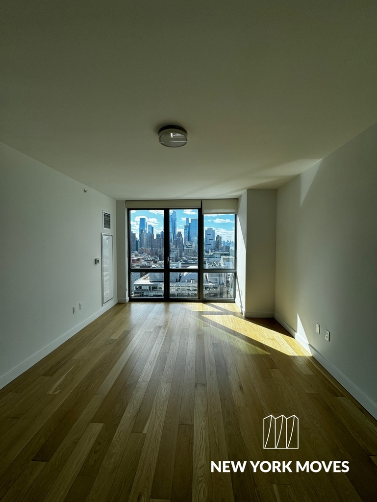  11th Ave & West 57th St - Photo 0