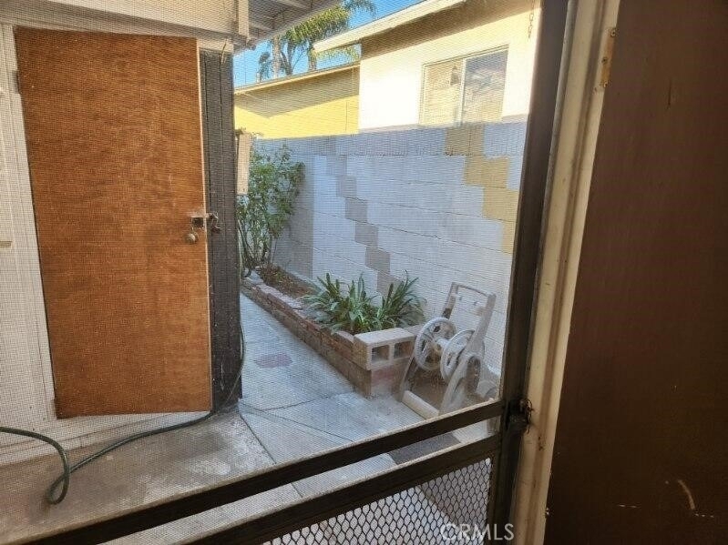 15718 1/2 Larch Avenue - Photo 23
